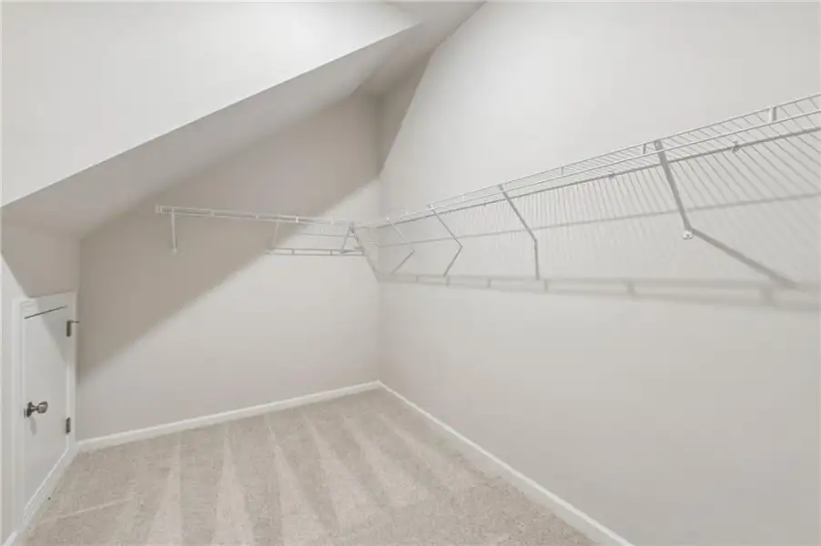 Spacious, unfurnished interior of a new home in Aberdeen, Hoschton (Image 20).