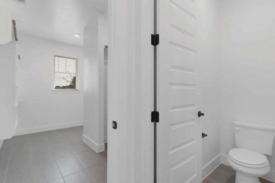 Representative furnished interior of a home built from the Hudson by Chesmar Homes in Newhaven, Manor (Image 14). Representative furnished interior of a home built from the Hudson by Chesmar Homes in Newhaven, Manor (Image 14).