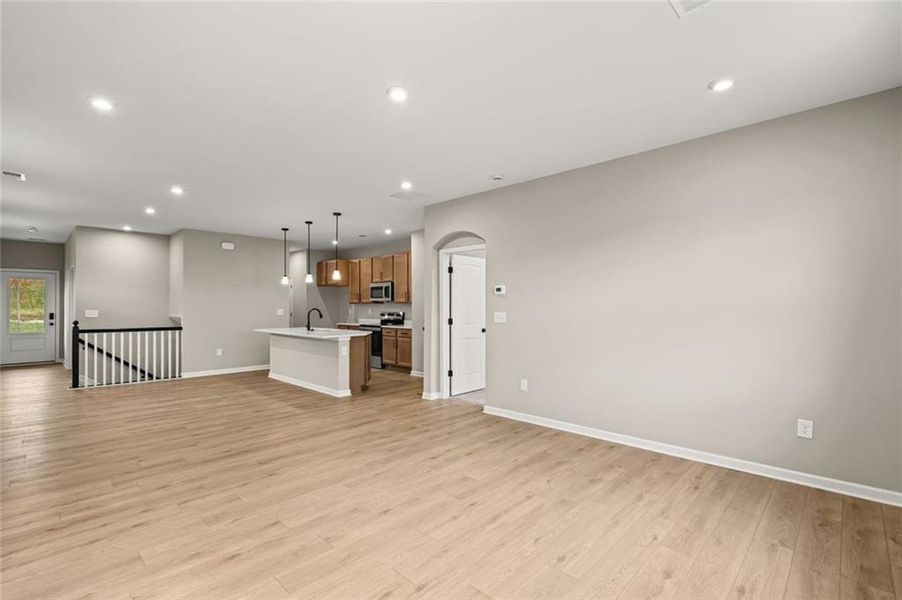 Spacious, unfurnished interior of a new home in Villas at Gold Creek, Dawsonville (Image 18).