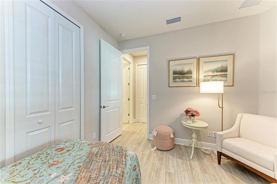 Furnished interior view inside a new home in , Bradenton (Image 27).