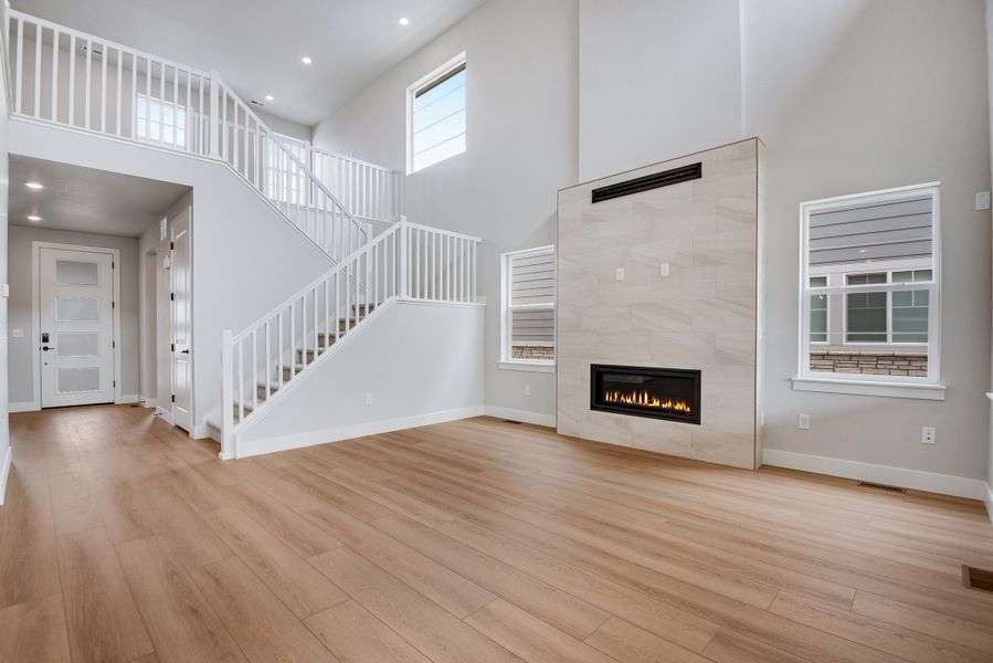 Spacious, unfurnished interior of a new home in The Aurora Highlands, Aurora (Image 19). Spacious, unfurnished interior of a new home in The Aurora Highlands, Aurora (Image 19).