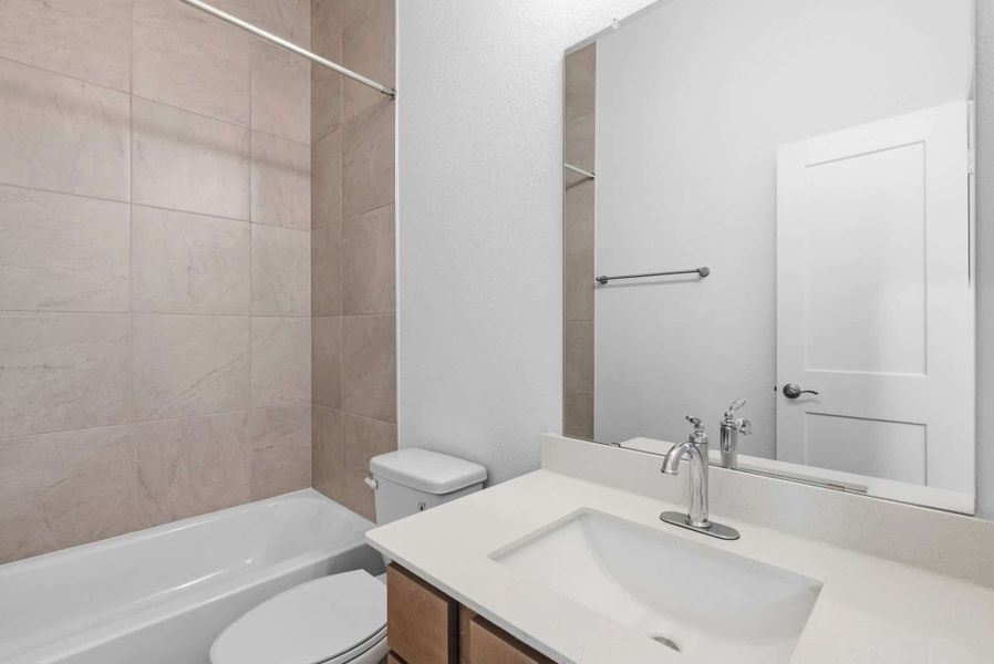 Furnished interior view inside a new home in Attwater, Waller (Image 9).