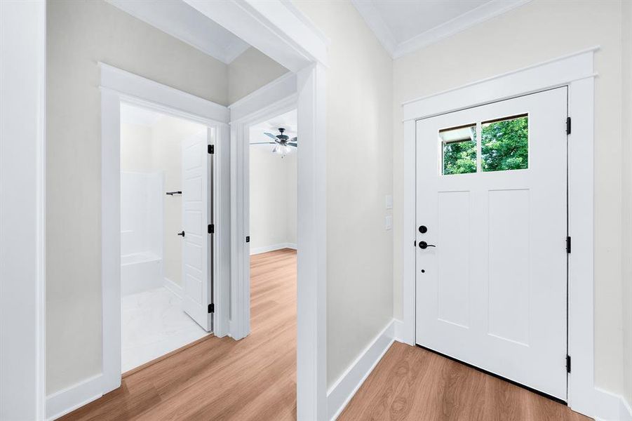 Spacious, unfurnished interior of a new home in , Mineola (Image 22).