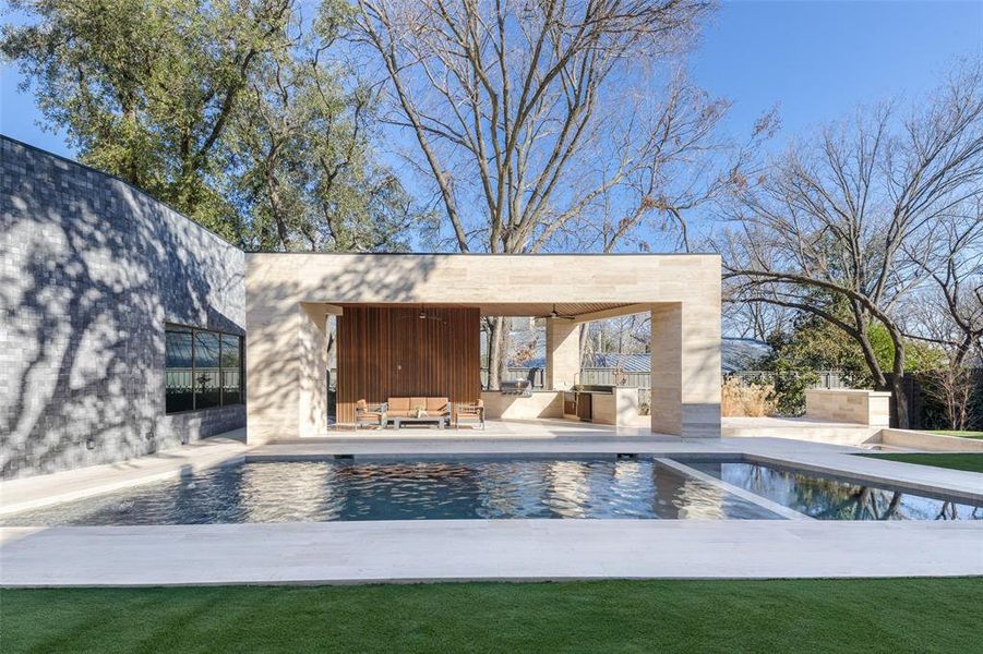 Image 30 of a home in .