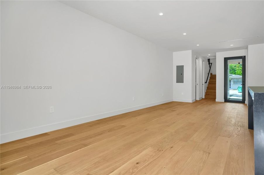 Spacious, unfurnished interior of a new home in , Miami (Image 13).