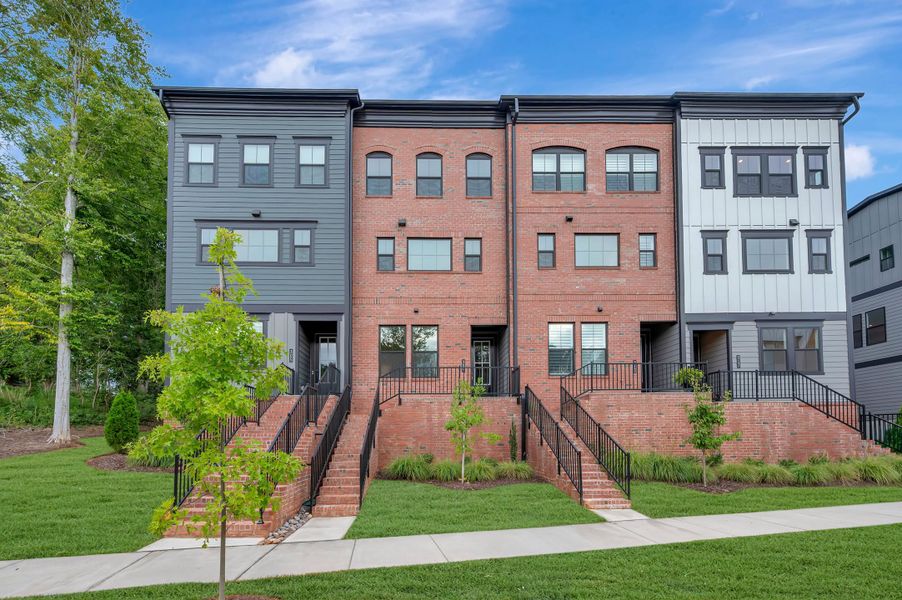 Condo located in Waxhaw, NC showcasing its design and architecture (Image 5).