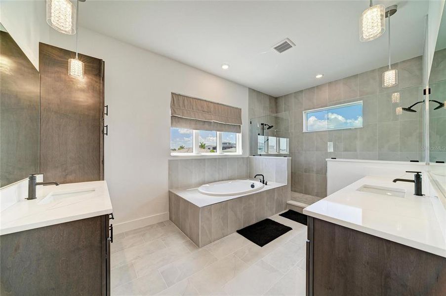 Furnished interior view inside a new home in , Bradenton (Image 40). Furnished interior view inside a new home in , Bradenton (Image 40).