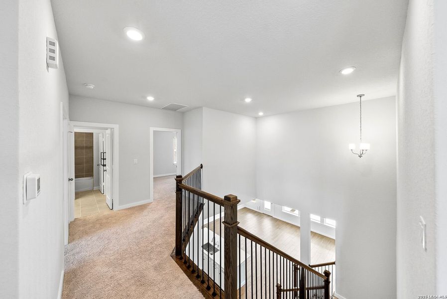 Spacious, unfurnished interior of a new home in Davis Ranch 60', San Antonio (Image 45).