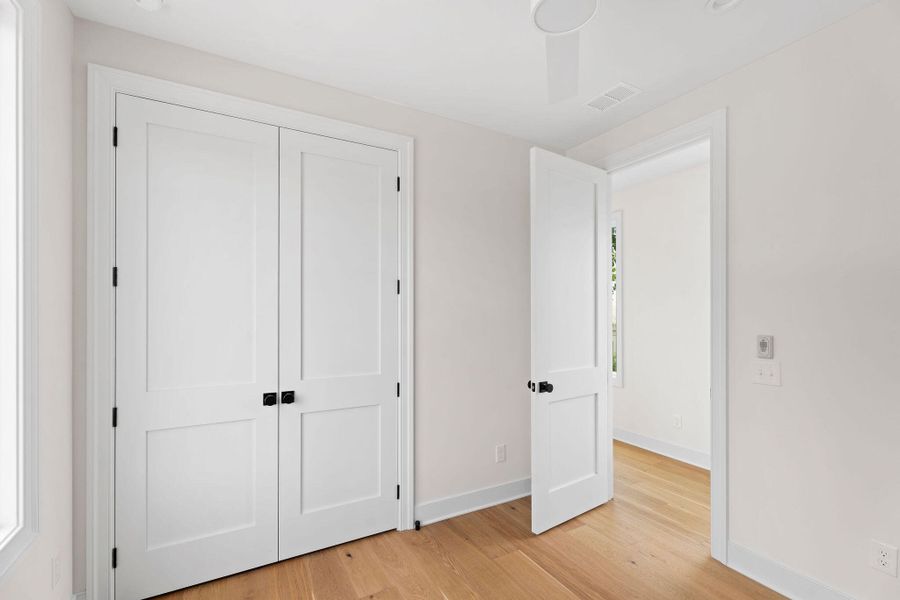 Spacious, unfurnished interior of a new home in , Charleston (Image 22).