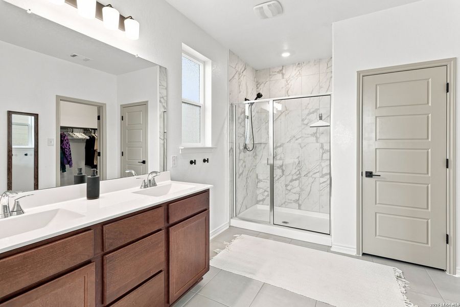 Furnished interior view inside a new home in , San Antonio (Image 18).