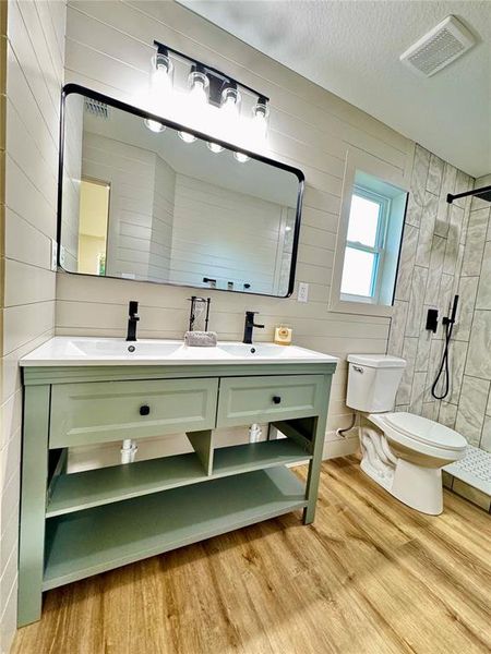 Furnished interior view inside a new home in , Ocala (Image 10).