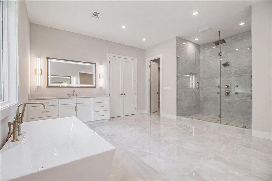 Image 43 of a home in .