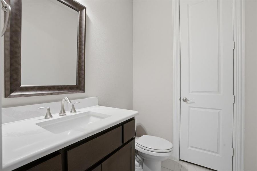 Furnished interior view inside a new home in , Wylie (Image 19).