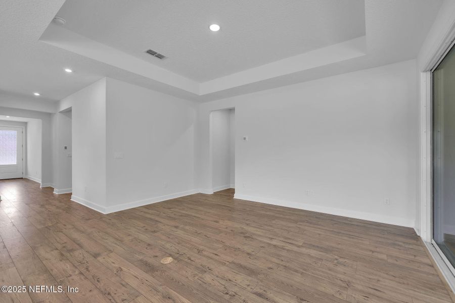 Spacious, unfurnished interior of a new home in Creighton Pointe, Fleming Island (Image 46).