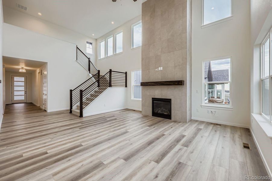 Spacious, unfurnished interior of a new home in Sterling Ranch Homestead 60s, Colorado Springs (Image 17).