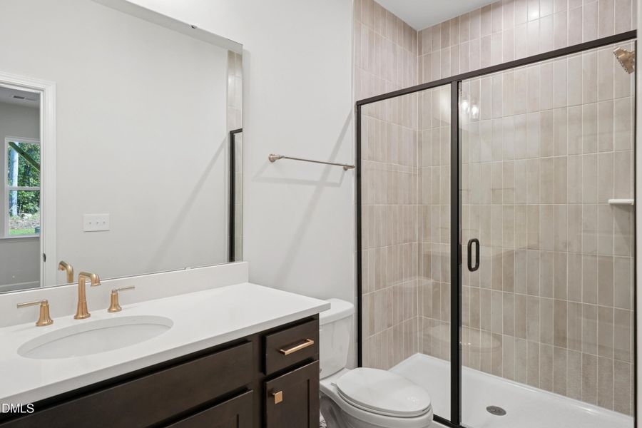 Twinleaf Townes 88_Bathroom 1_10.23.25_w