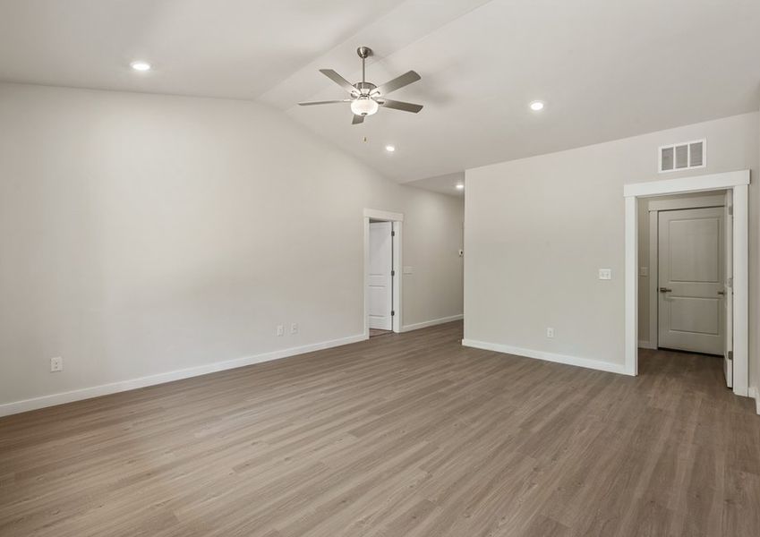 Representative unfurnished interior of a home built from the Cary by LGI Homes in Knights Bridge, Richburg (Image 8).