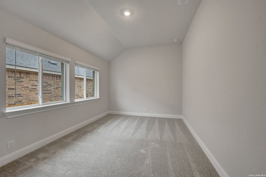 Spacious, unfurnished interior of a new home in Davis Ranch 50', San Antonio (Image 24).