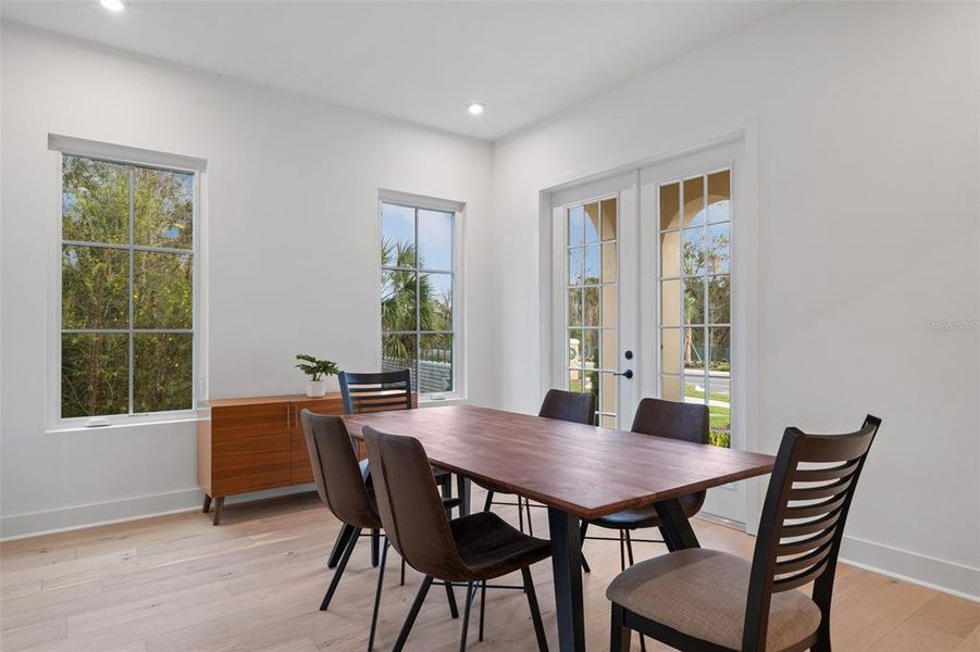 Furnished interior view inside a new home in Celebration - Island Village, Celebration (Image 43).