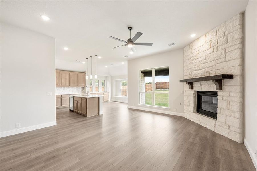 Spacious, unfurnished interior of a new home in Addison Hills, Cedar Hill (Image 37).