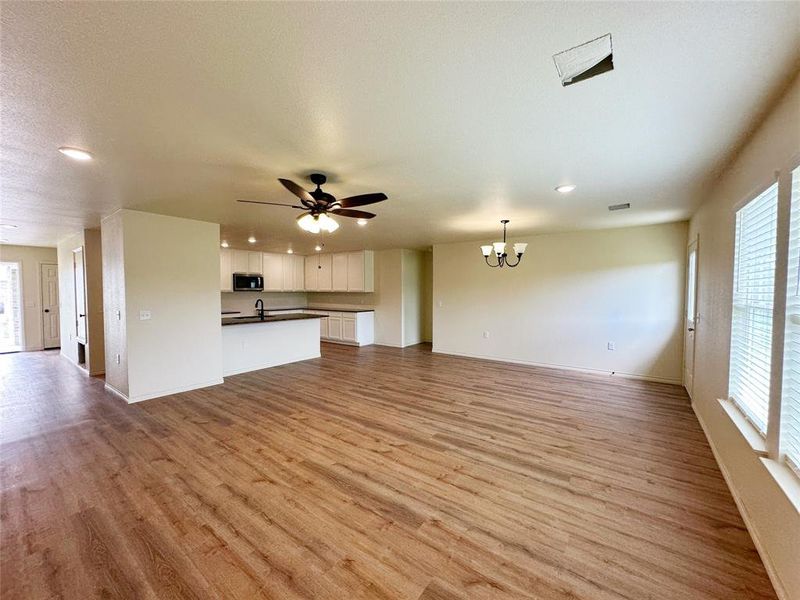 Spacious, unfurnished interior of a new home in , Fort Worth (Image 18).