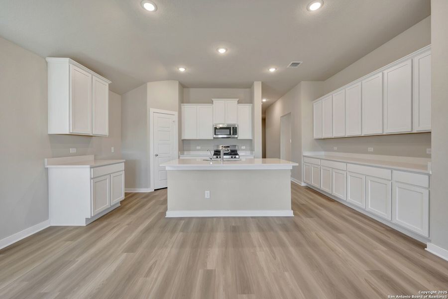 Furnished interior view inside a new home in Winding Brook, San Antonio (Image 7).