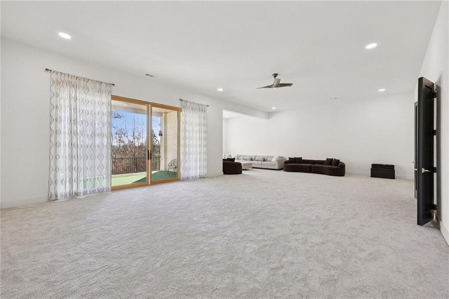 Spacious, unfurnished interior of a new home in , Suwanee (Image 24).