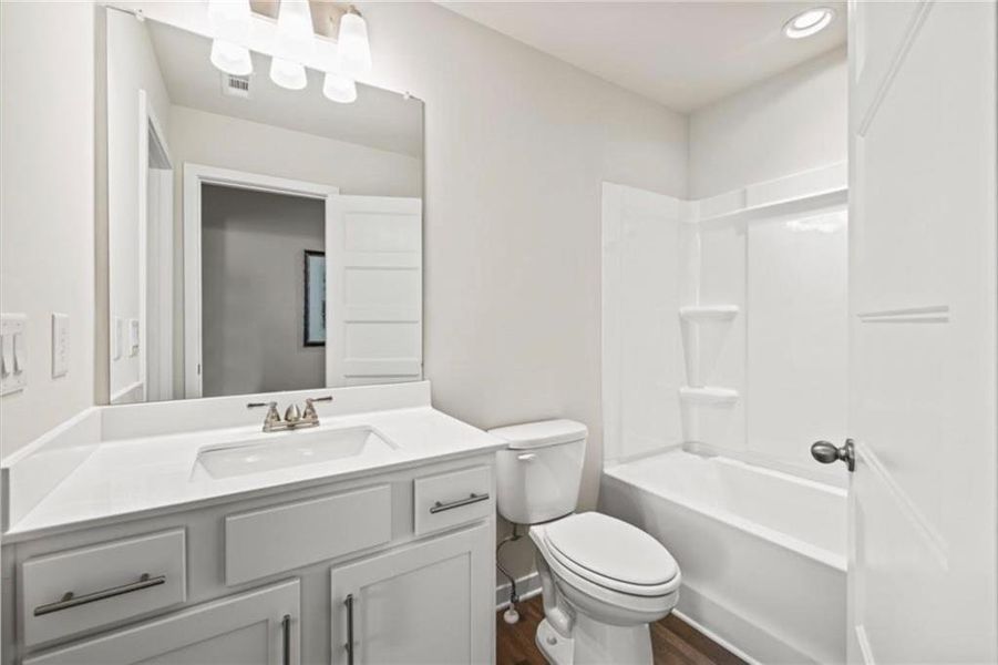 Furnished interior view inside a new home in Rosewood Lake Estates, Hoschton (Image 34). Furnished interior view inside a new home in Rosewood Lake Estates, Hoschton (Image 34).