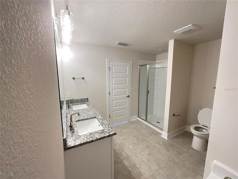 Image 13 of a home in .