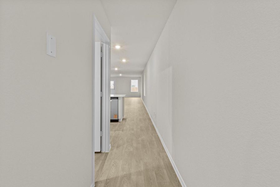 Spacious, unfurnished interior of a new home in Sunset Oaks, Maxwell (Image 12).