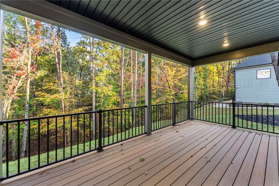 Exterior details and patio area of a home in Cross Creek Plantation, Seneca (Image 4).