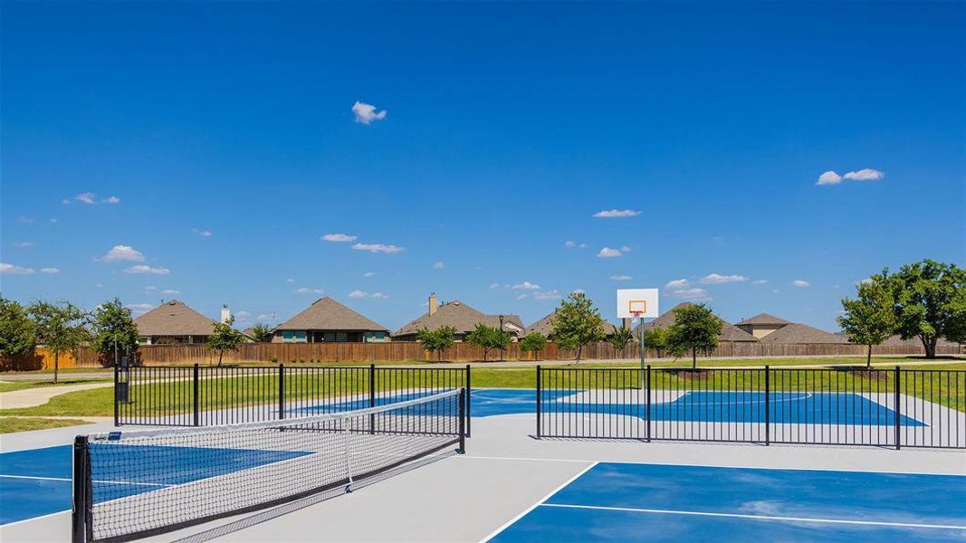 Community amenities in Crosswinds, Kyle (Image 31).