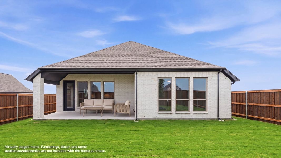 Exterior details and patio area of a home in Meraki, Forney (Image 3).