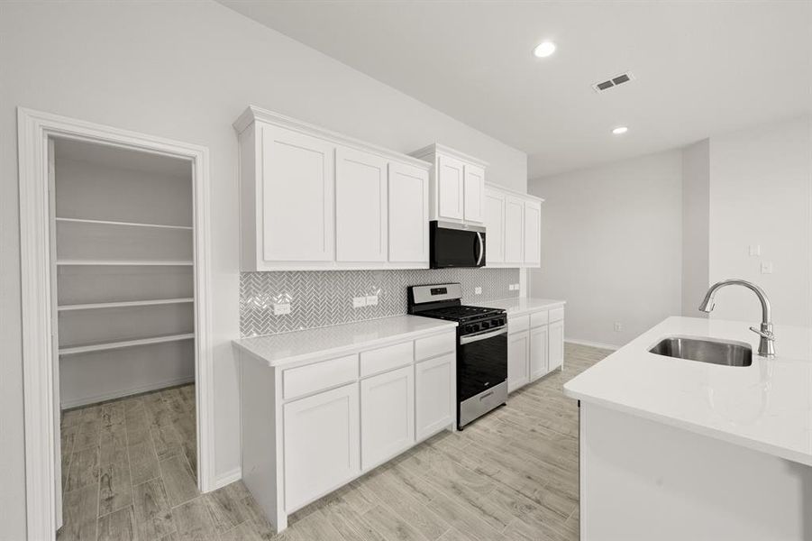 301 Comanche- Kitchen-5