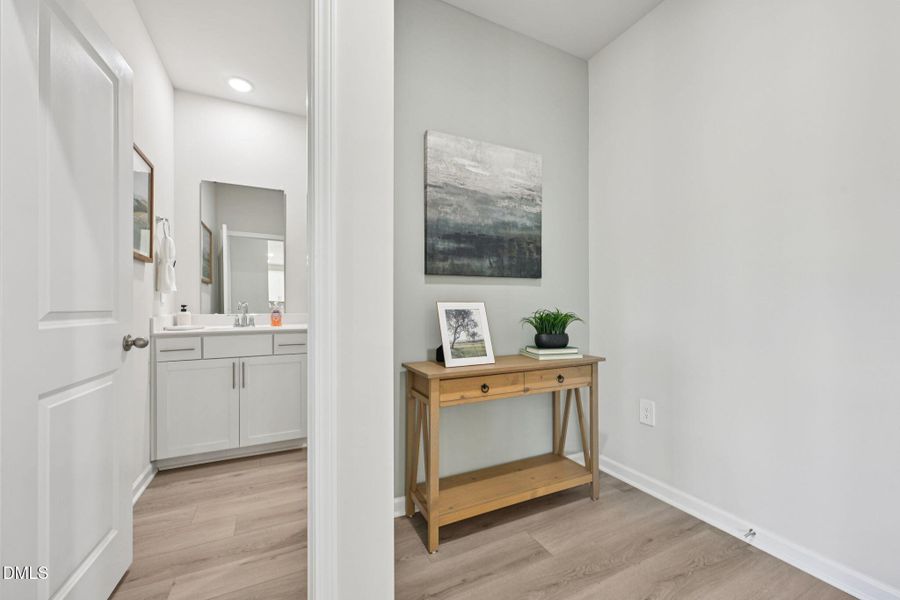 15-web-or-mls-Raleigh - River Glen - 74