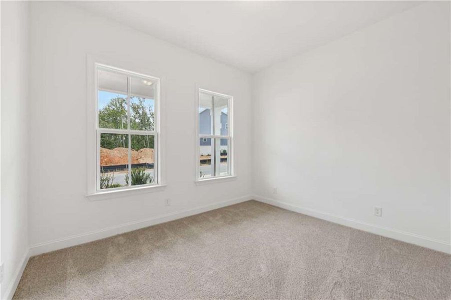 Spacious, unfurnished interior of a new home in East Harbor II at Chestatee, Dawsonville (Image 26).