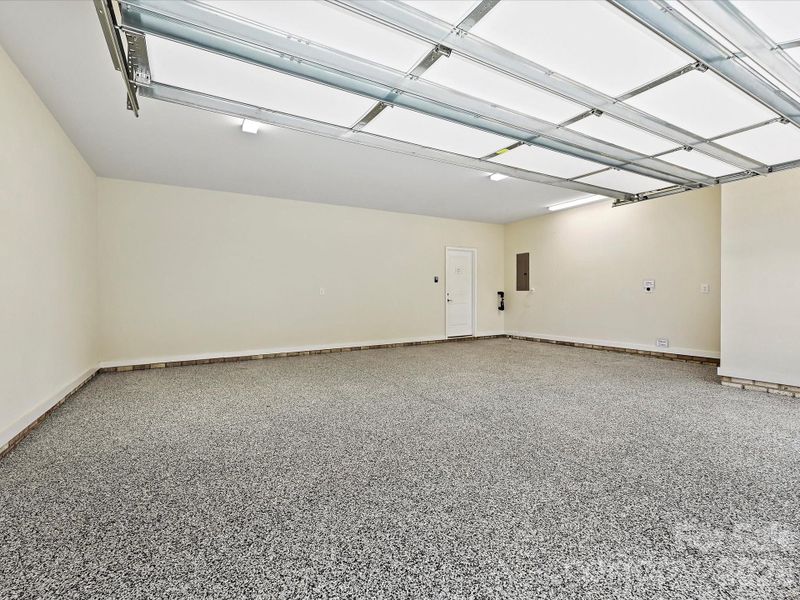 Spacious, unfurnished interior of a new home in , Waxhaw (Image 31).