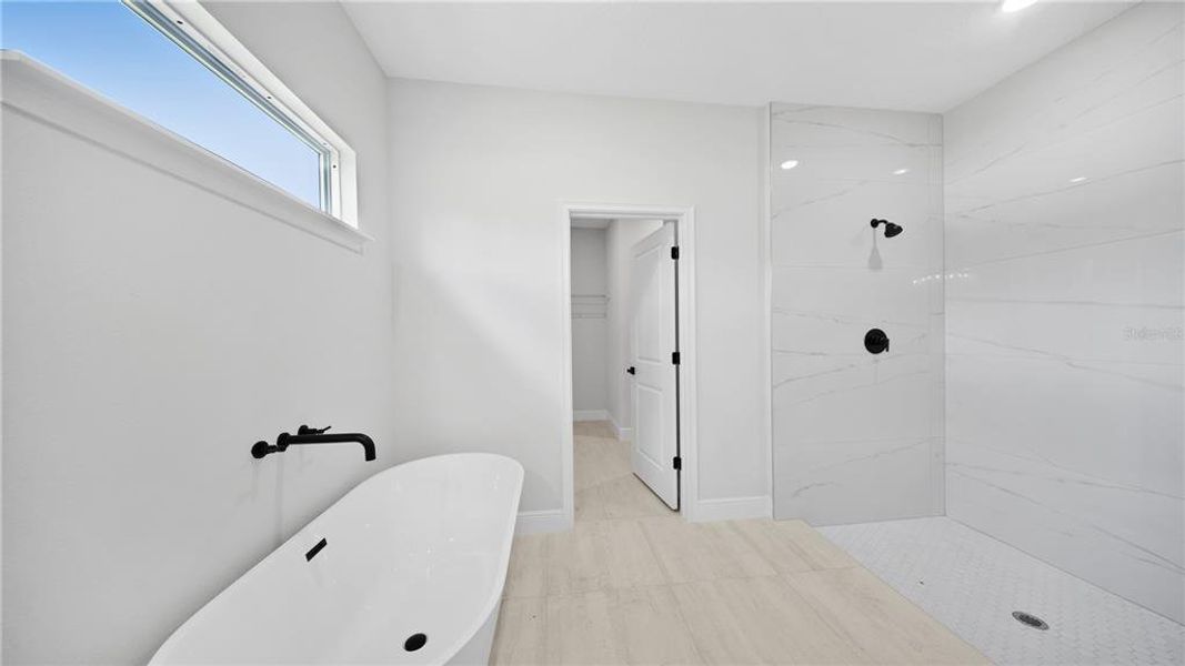 Furnished interior view inside a new home in , Ocala (Image 14).