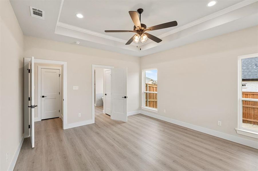 Spacious, unfurnished interior of a new home in , Mabank (Image 27).