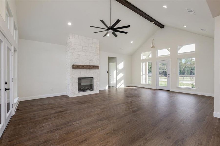 Spacious, unfurnished interior of a new home in , Terrell (Image 17).