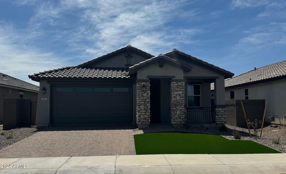 Lot 620 Exterior