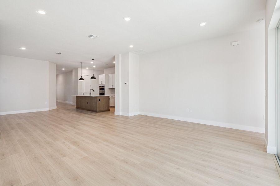 The Sandbank - Family Room