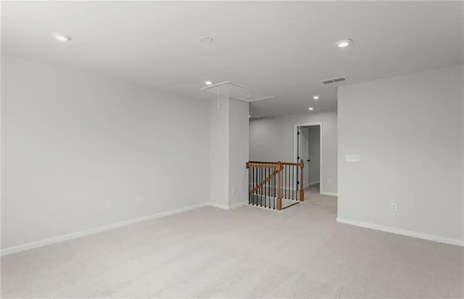 Spacious, unfurnished interior of a new home in Watermist at Mirror Lake, Villa Rica (Image 12). Spacious, unfurnished interior of a new home in Watermist at Mirror Lake, Villa Rica (Image 12).