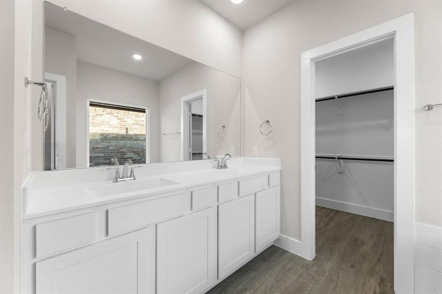 7317 Autumn Hill-Primary Suite-4