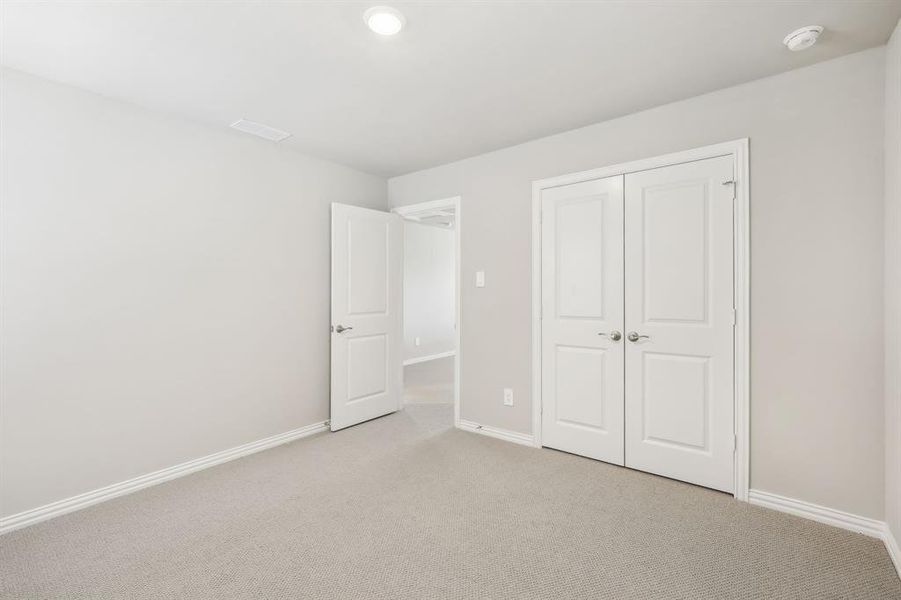 Photo is not of the actual home, but is an inspirational photo of builder’s model home and may depict options, furnishings, and/or decorator features that are not included. Photo is not of the actual home, but is an inspirational photo of builder’s model home and may depict options, furnishings, and/or decorator features that are not included.