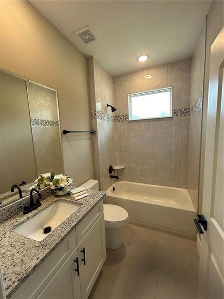 Furnished interior view inside a new home in , Orange City (Image 8).