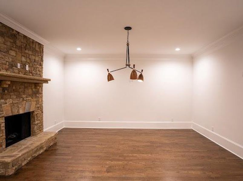 Spacious, unfurnished interior of a new home in , Athens (Image 28).