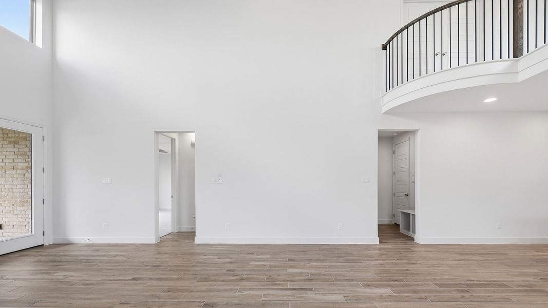 Spacious, unfurnished interior of a new home in The Heights at Uptown Celina, Celina (Image 20).