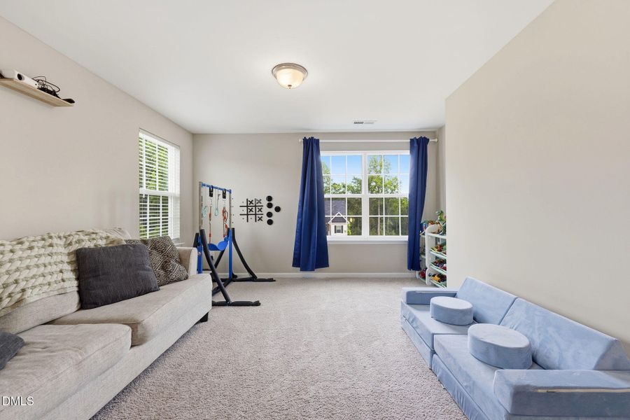 22-web-or-mls-_2041775