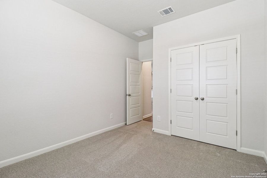 Spacious, unfurnished interior of a new home in Kallison Ranch, San Antonio (Image 14).